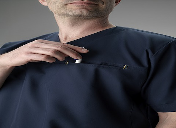 تصویر 3 از قیمت خرید گان پزشکی مشکی + فروش ویژه